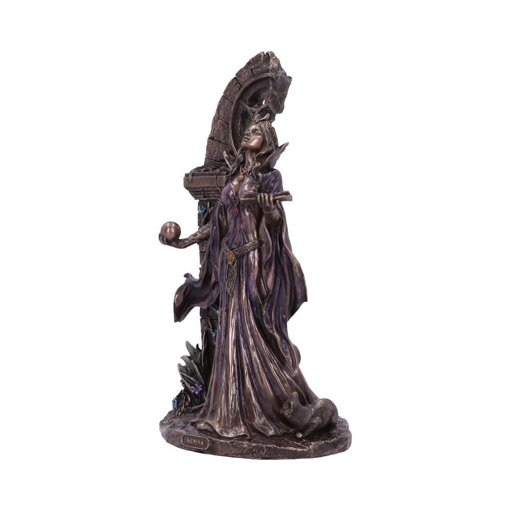 Aradia Statue