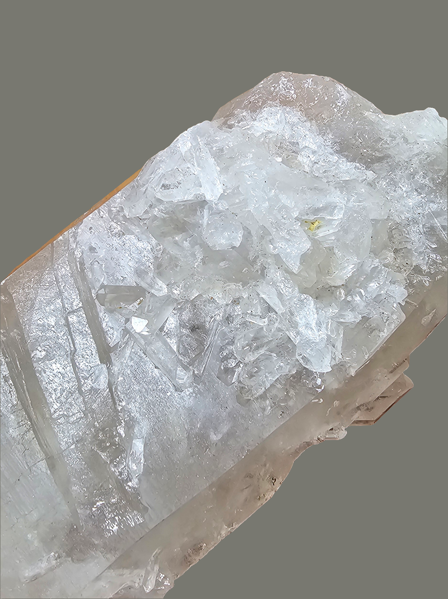 Large Tabulated, Seed bed, Twin, Bridge Quartz