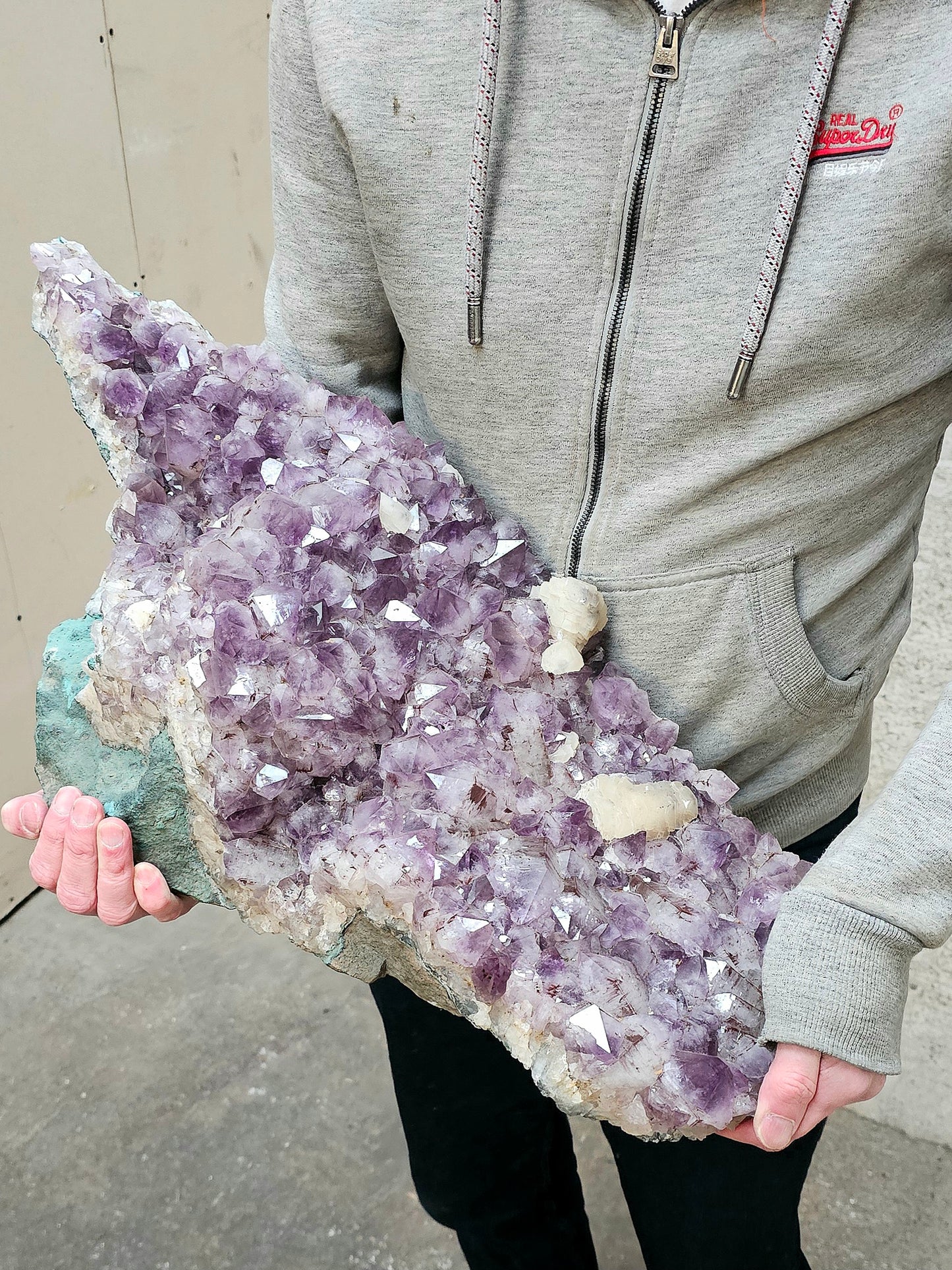 MONSTER Amethyst bed