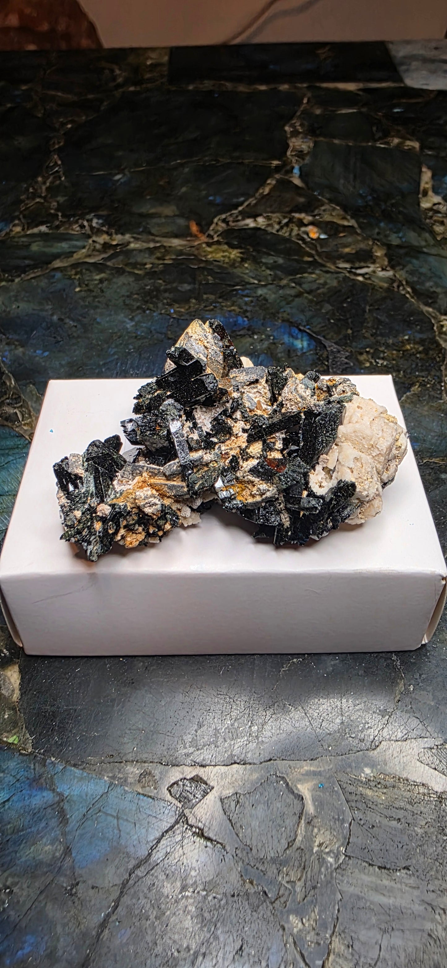 Aerigine Cluster Specimen