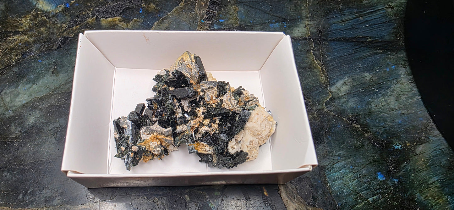 Aerigine Cluster Specimen
